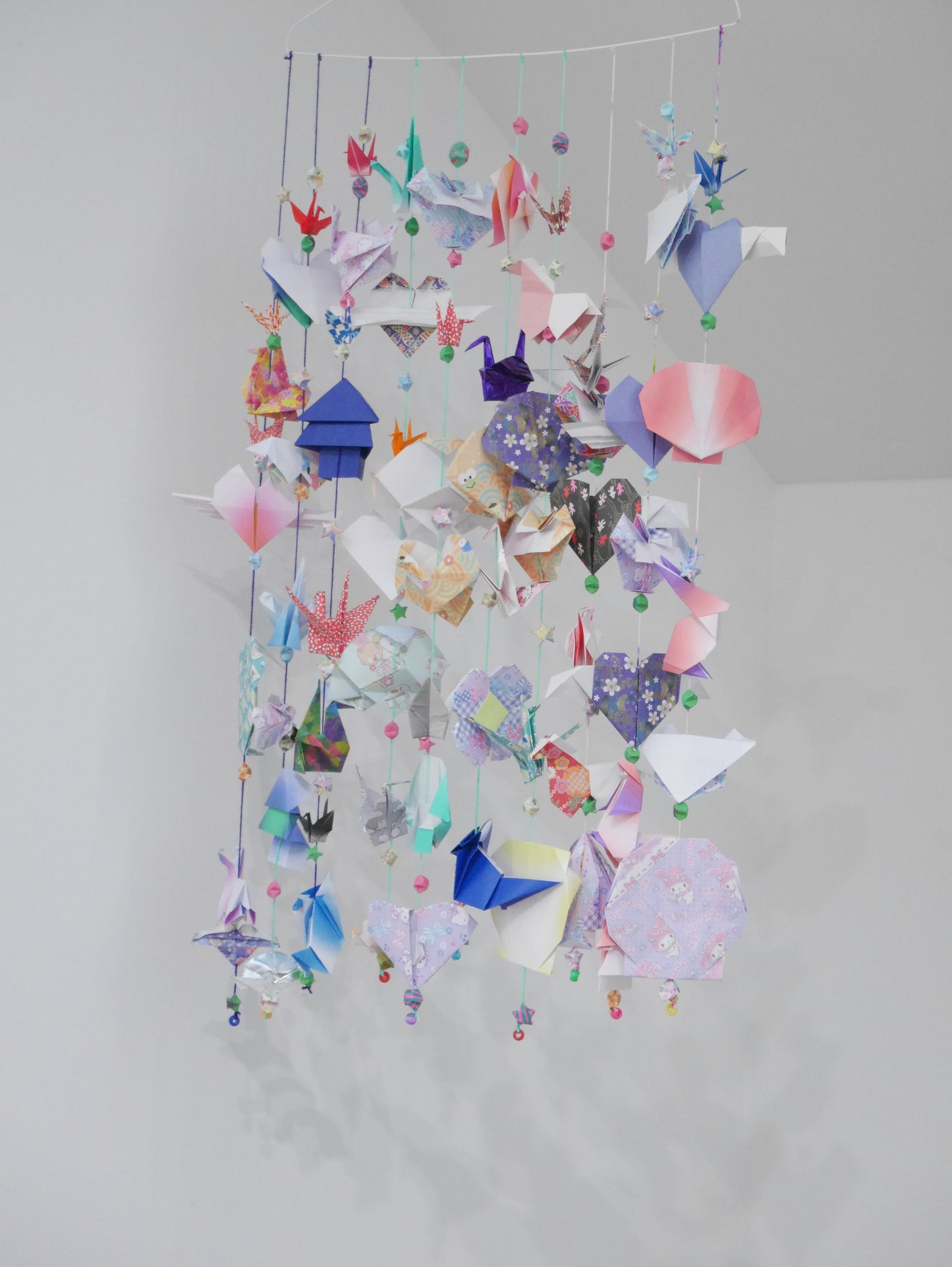 [The Floating Gallery] Handmade Paper mobile - Origami Backdrop