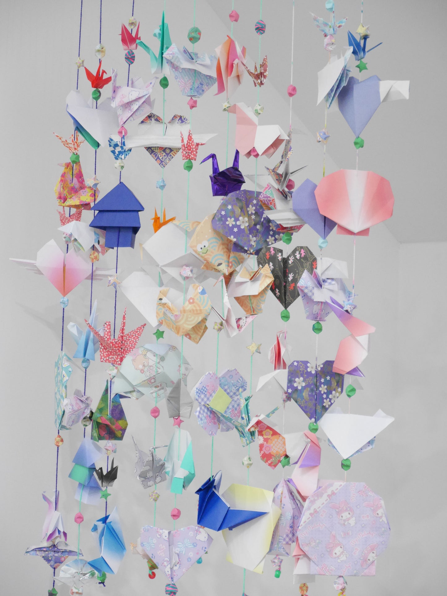 [The Floating Gallery] Handmade Paper mobile - Origami Backdrop