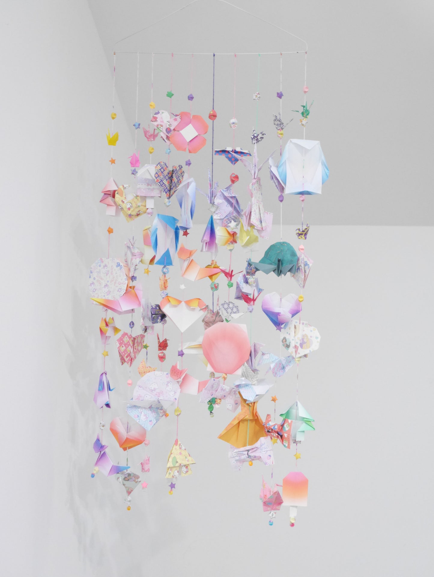 [The Floating Gallery] Handmade Paper mobile - Origami Backdrop