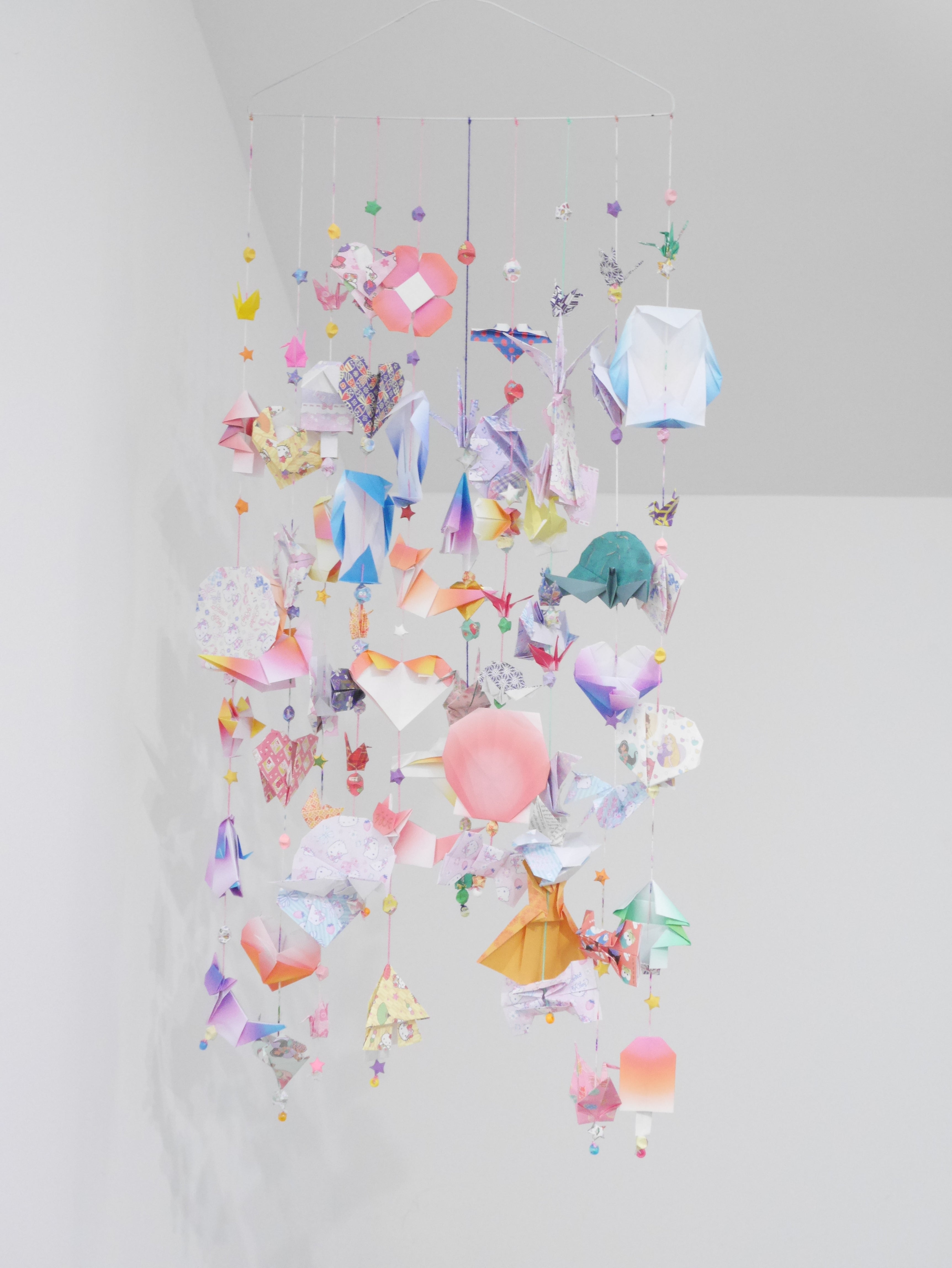 [The Floating Gallery] Handmade Paper mobile - Origami Backdrop