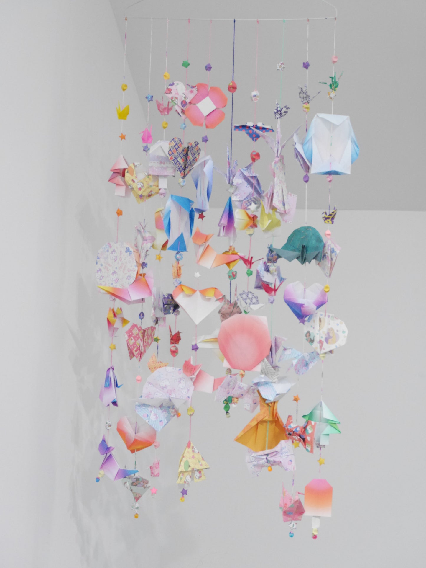 [The Floating Gallery] Handmade Paper mobile - Origami Backdrop