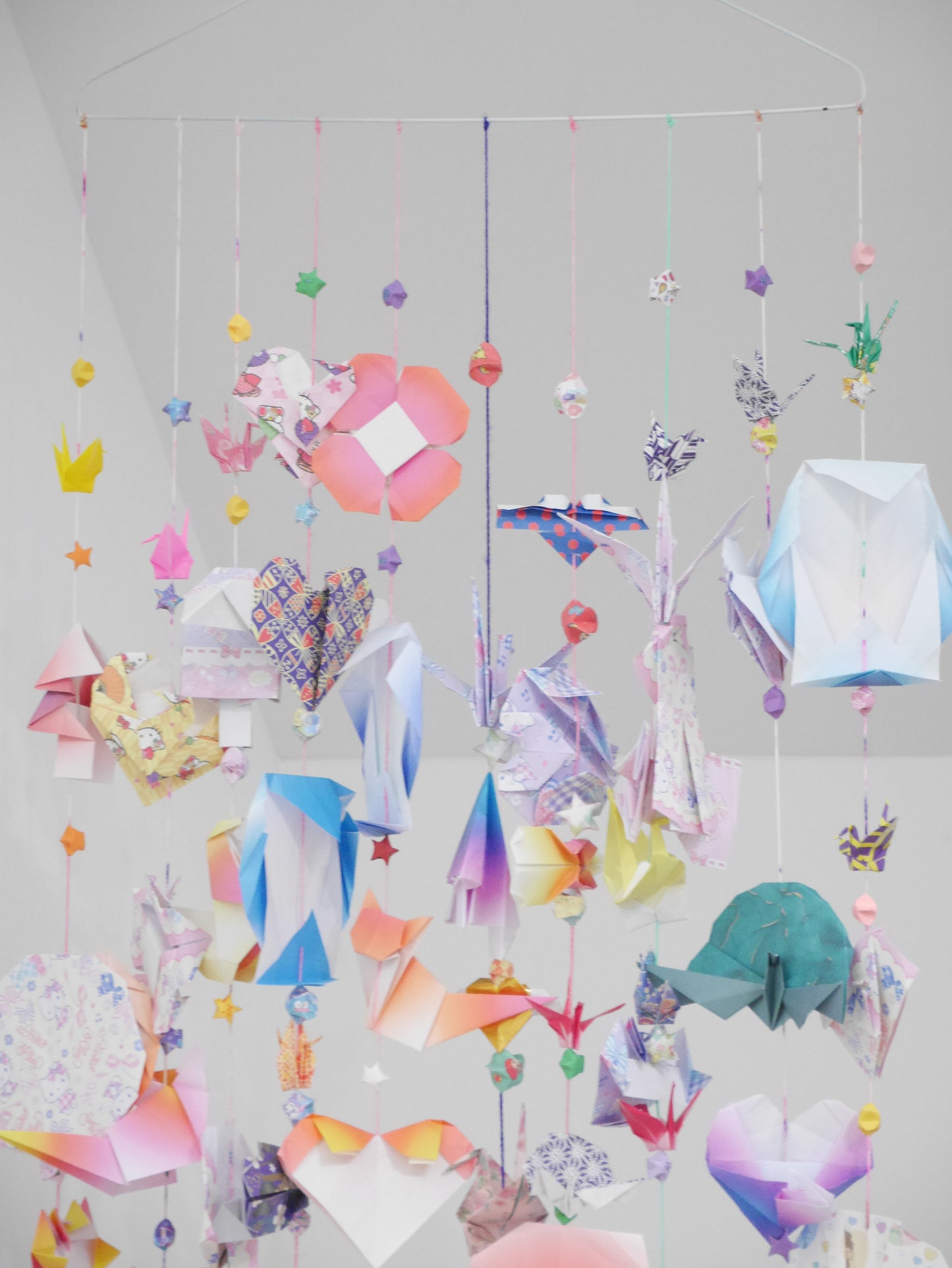 [The Floating Gallery] Handmade Paper mobile - Origami Backdrop