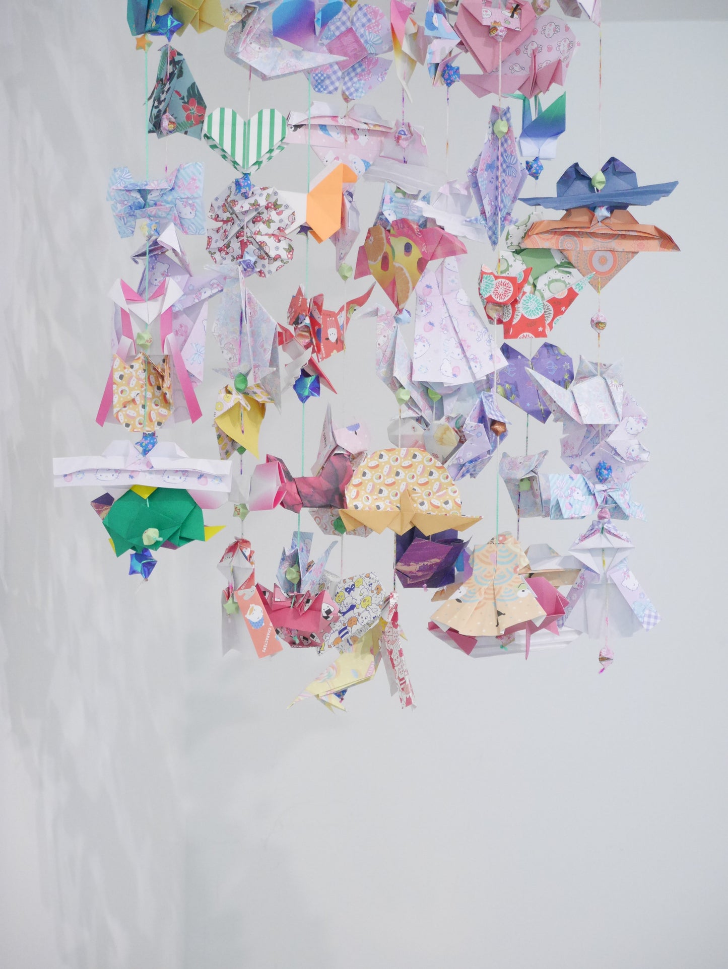 [The Floating Gallery] Handmade Paper mobile - Origami Backdrop