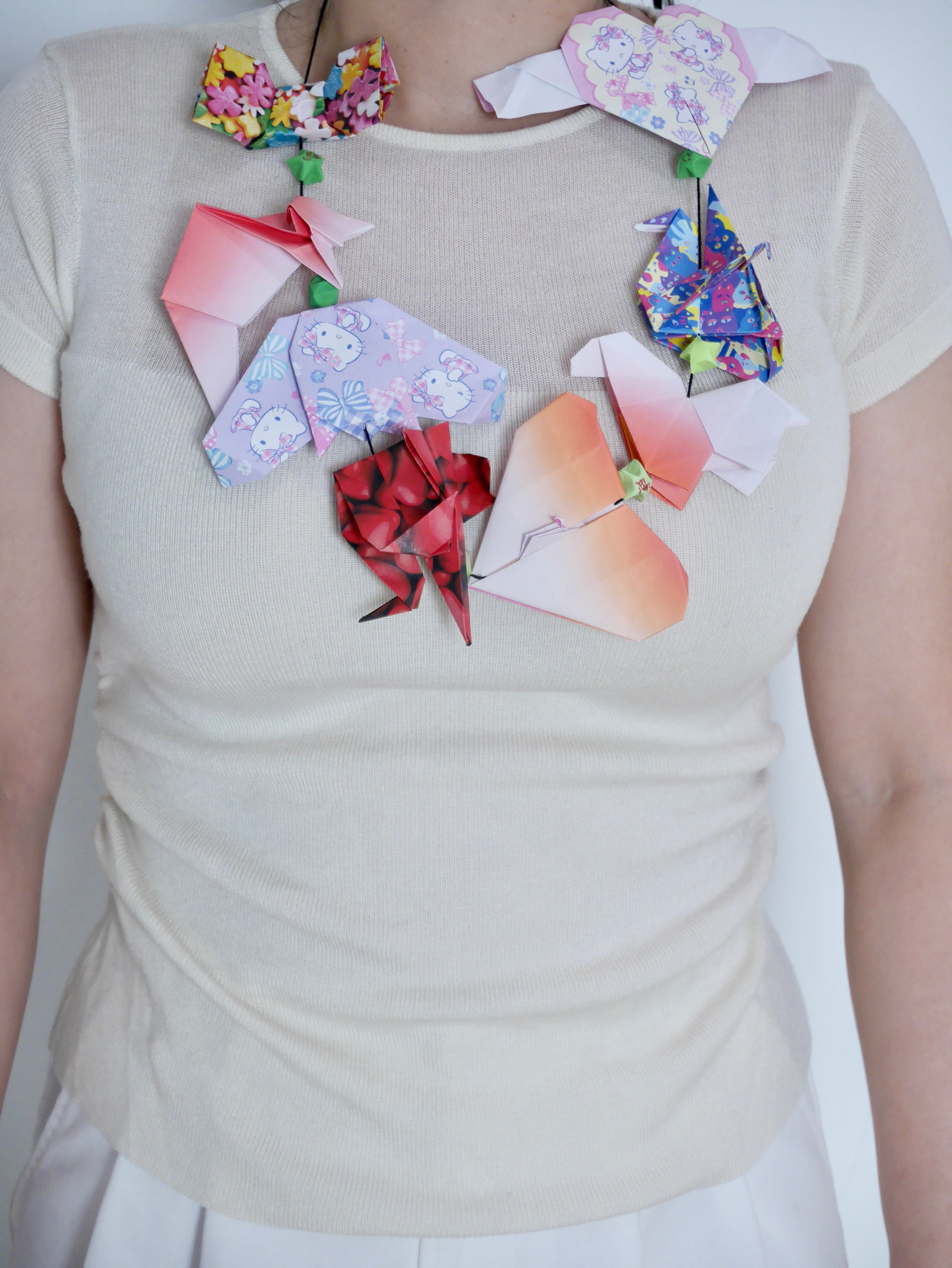 [The Origami Lei] Grand Handmade Paper Necklace - Wearable origami