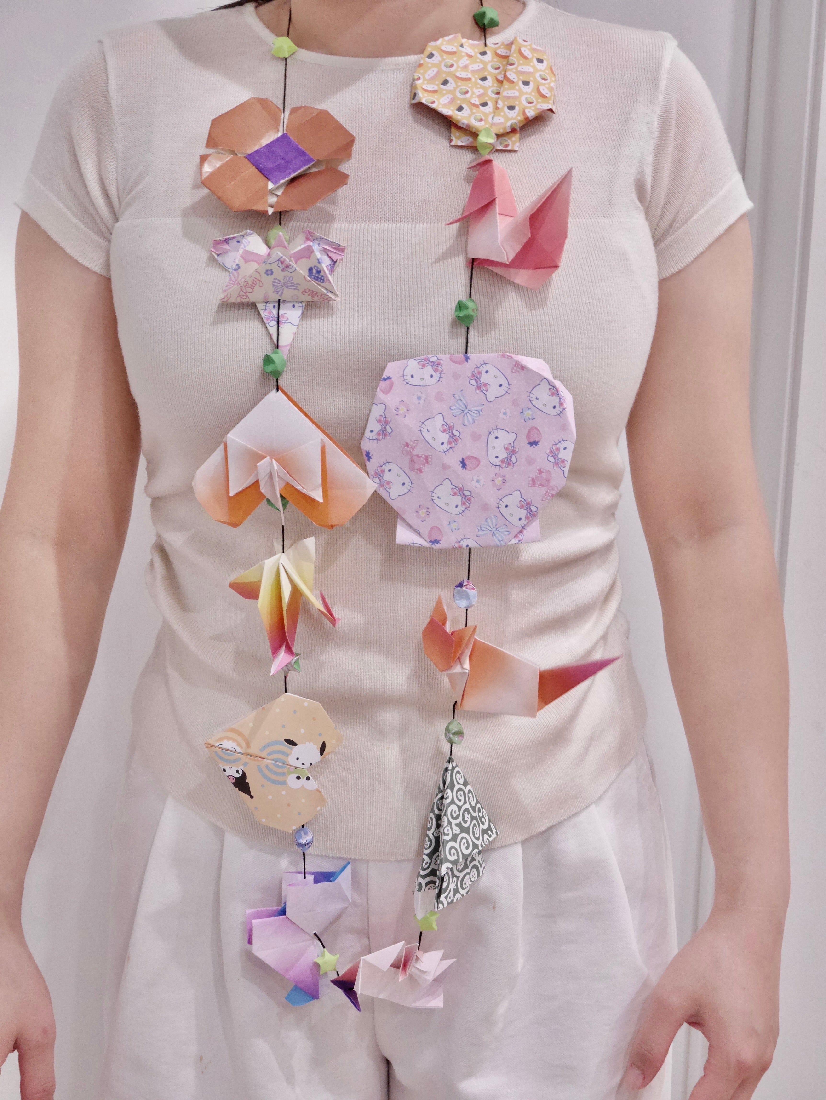 [The Origami Lei] Grand Handmade Paper Necklace - Wearable origami