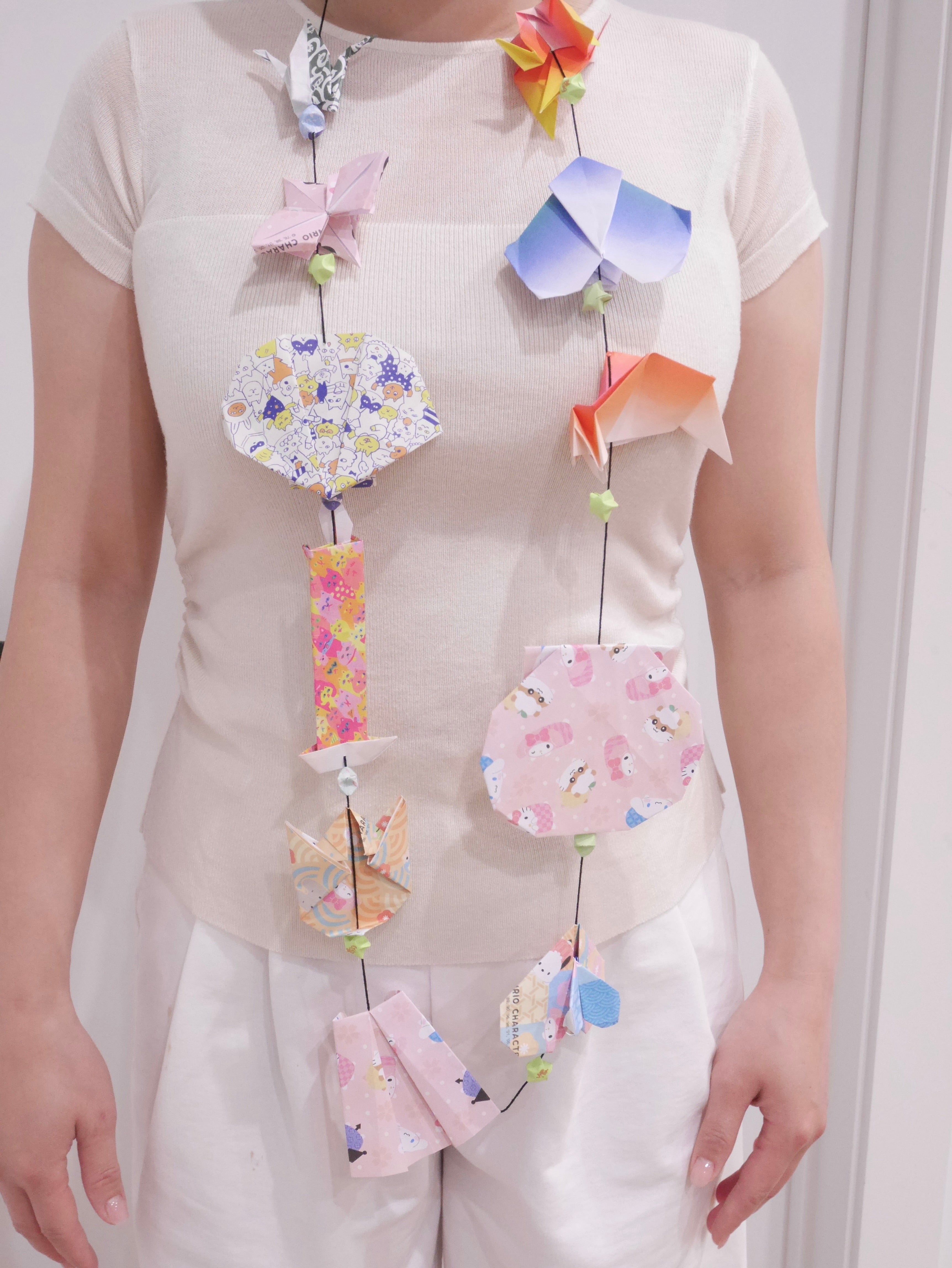 [The Origami Lei] Grand Handmade Paper Necklace - Wearable origami